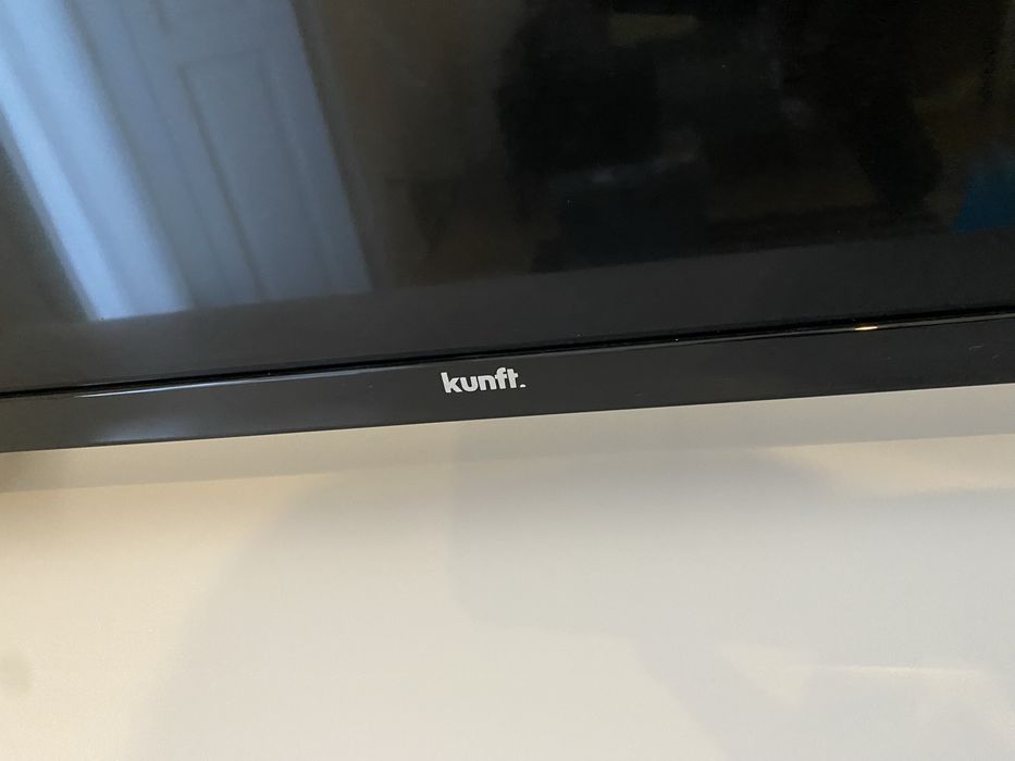 KUNFT  TV  32" 32VDLM16