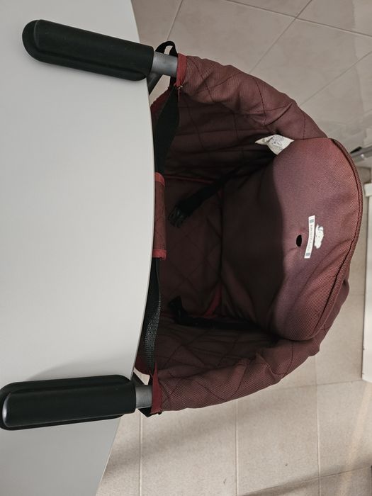 Cadeira de refeição para bebé