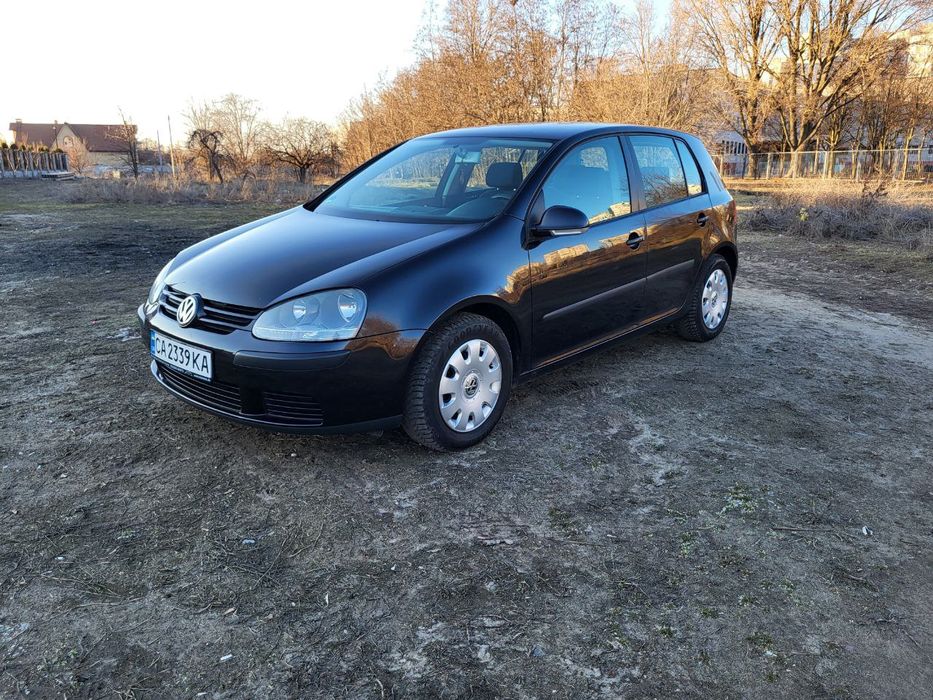 Volkswagen GOLF 5- 1,4Mpi бенз МКПП!