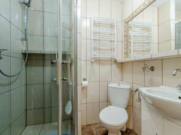 Arti w Jastarni zaprasza na wakacje 2026