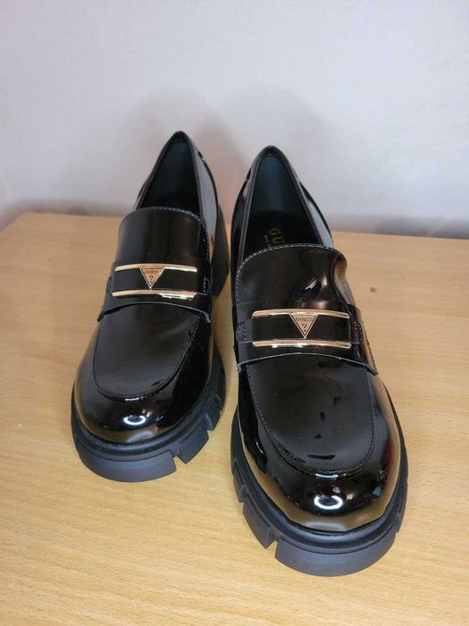 лофери лоферы GUESS 24,2 см