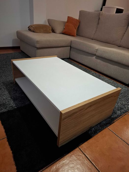 Mesa de centro sela de estar e colchão para cama de casal