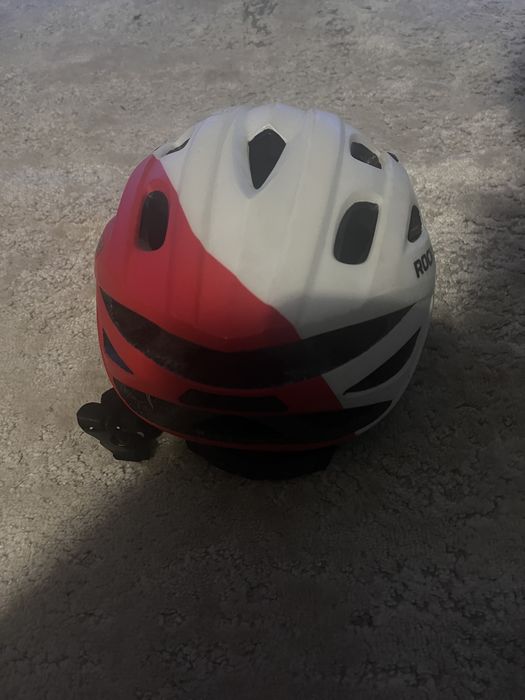 Kask rowerowy.