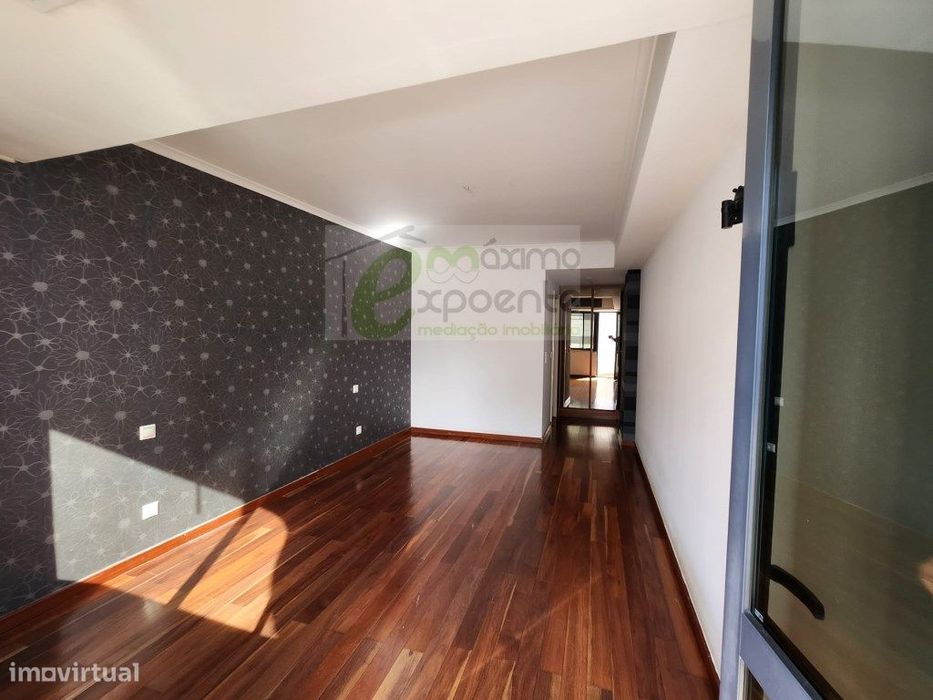 Apartamento T2 - 5ºandar Parque das Nações