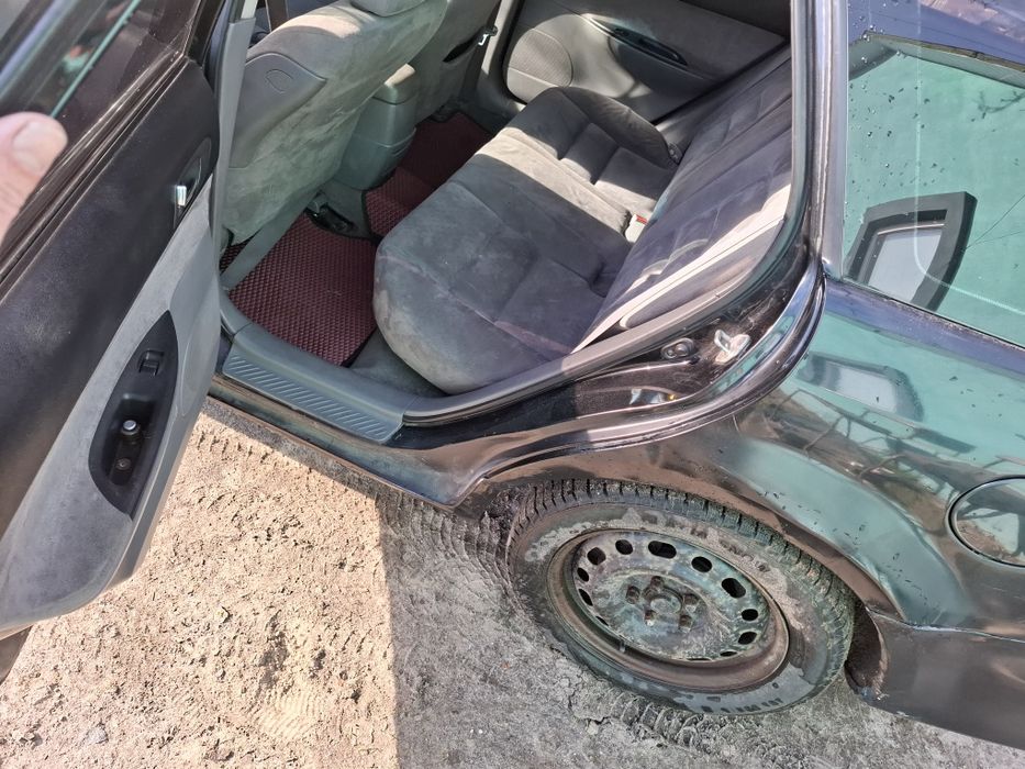 Мазда 6 2004 року