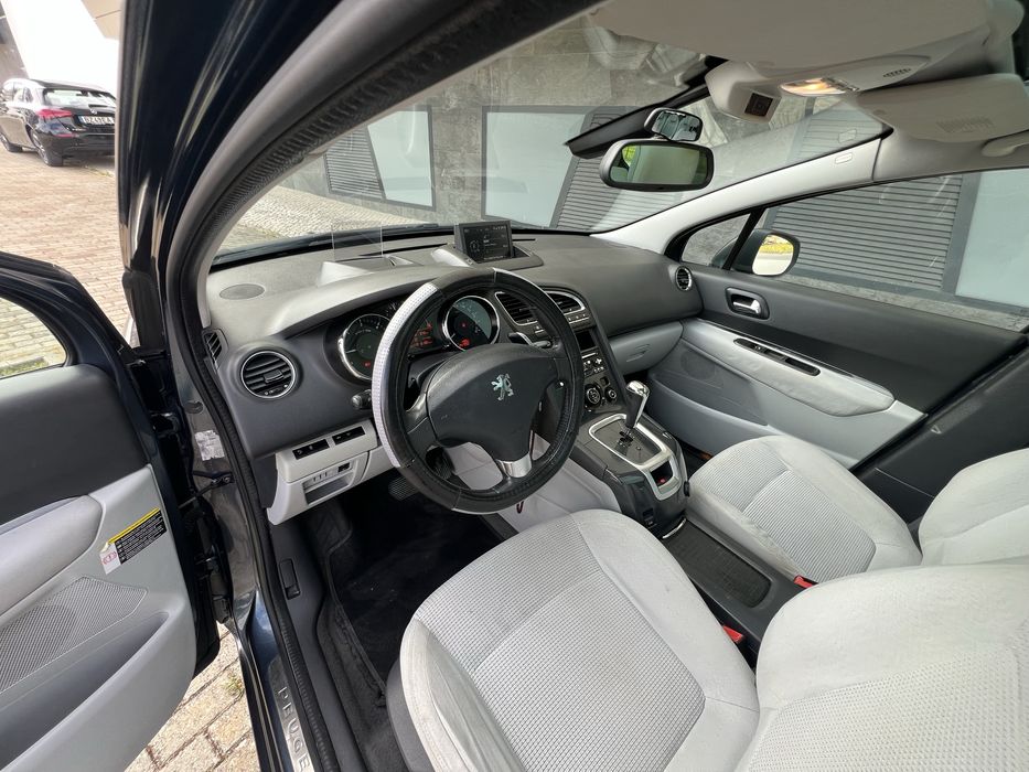 Peugeot 5008 1.6 eHDI 7 lugares