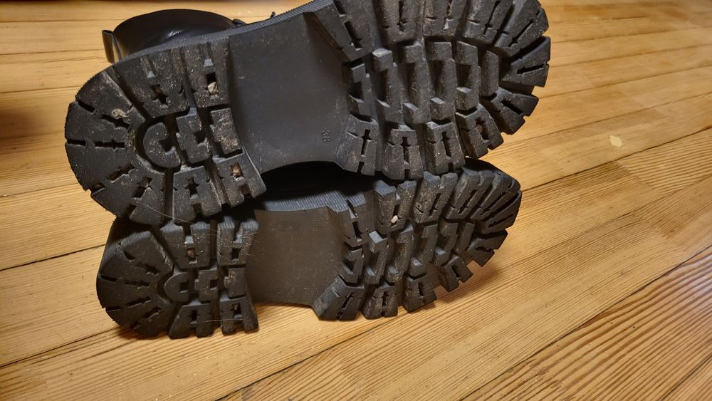 Черевики осінні берці