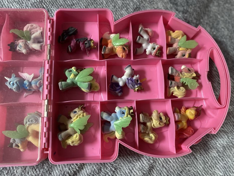 колекція поні filly з кейсом