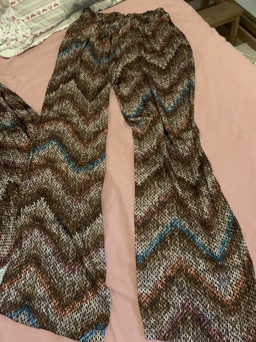 Conjunto camisa e calças de cetim NOVO