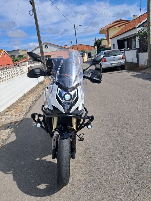 CF moto 650 MT - de  Garagem