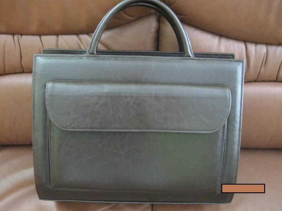 Torba na laptopa i dokumenty