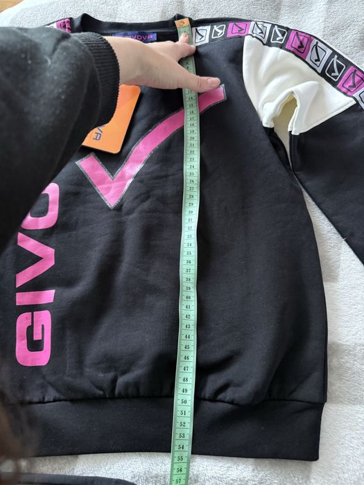 Спортивний костюм на дівчинку 152