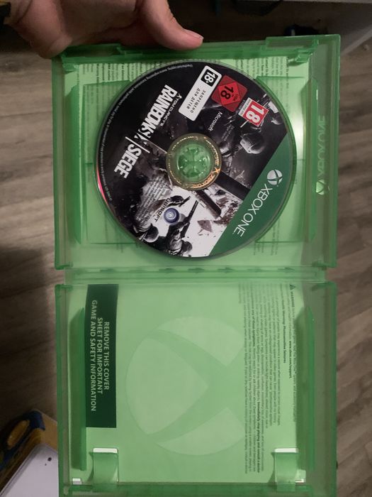 Гра RAINBOW six осада, 18+!
