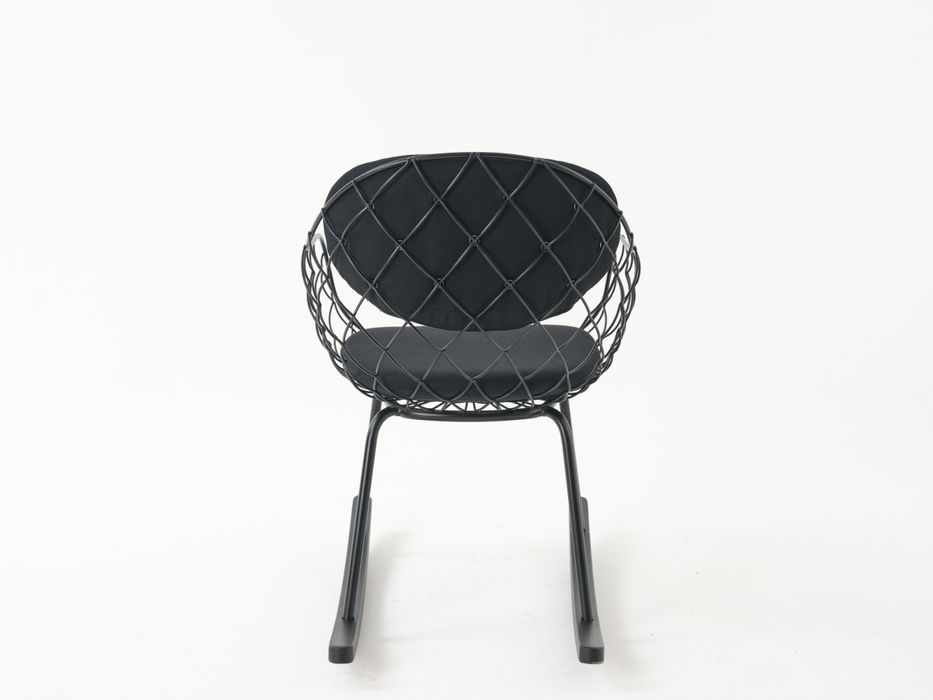 Cadeira baloiço da Magis modelo Piña