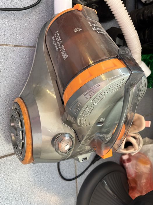 Пылесос Gorenje 1200 грн