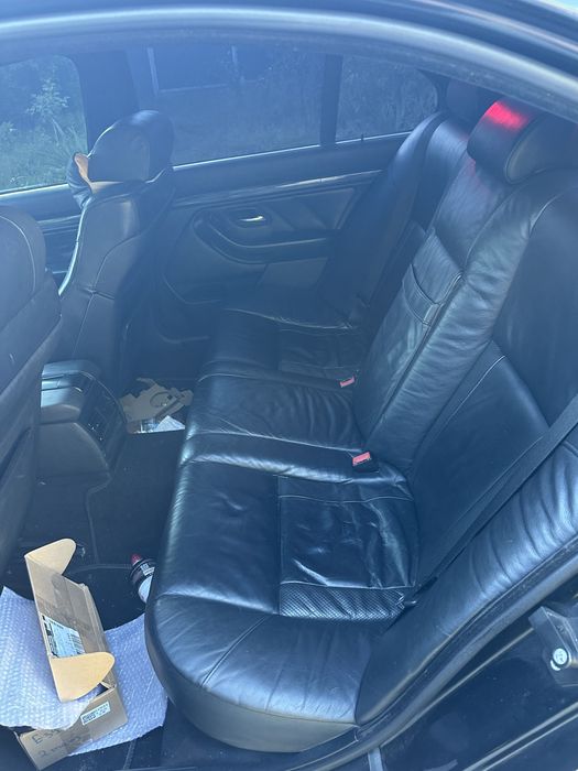 Продам bmw e39 535i
