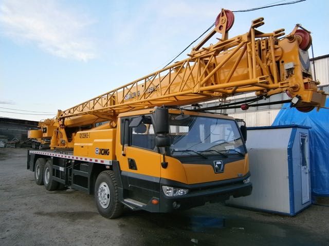 Послуга автокрана. Оренда автокрана. Від 10т до 100т, 14м-80м