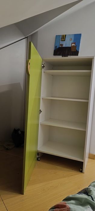 Movel verde prateleiras