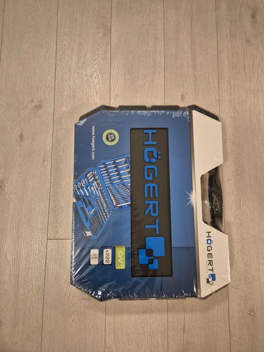 Zestaw narzędzi Hogert 222 części HT1R444