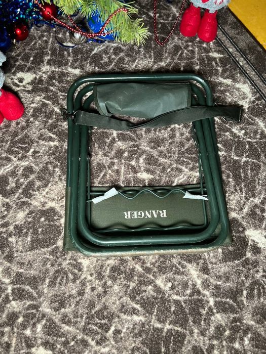 Стільчик рибалки з фіксатором для вудок Ranger
Витримує вагу до 12