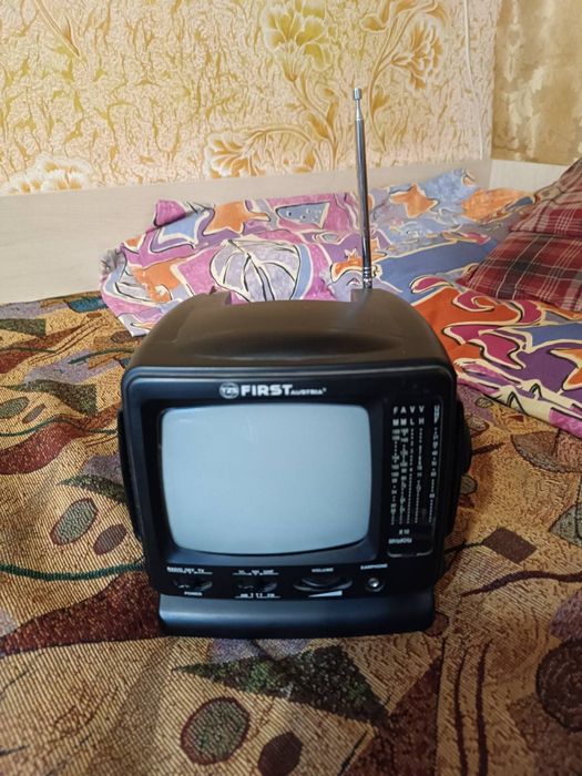 Телевізор автомобільний
