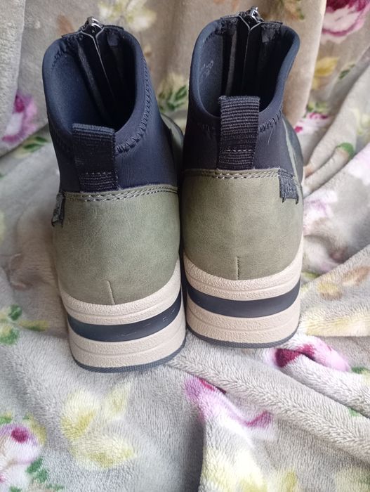 Sprzedam Buty Rieker 39