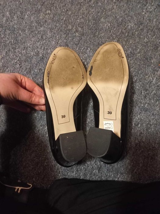 Czarne buty eleganckie na obcasie VENEZIA 38/39