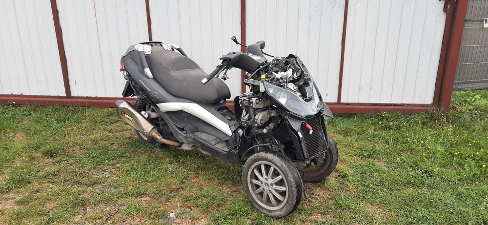 Piaggio MP3 400  500  300  250  lt L5e