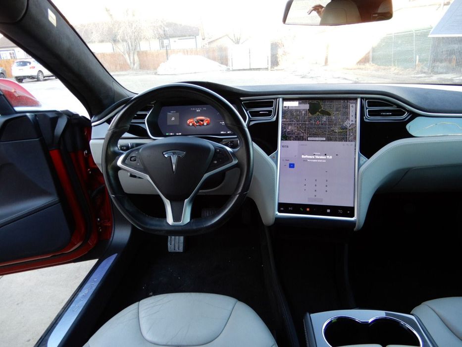 2016 Tesla Model S 85D