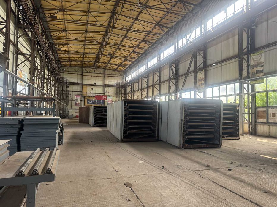 Оренда великого комерційного приміщення у Харкові (1245 м²)