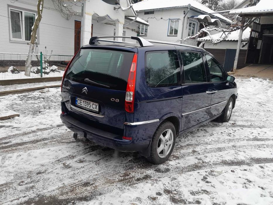 Citroen ……………..C8