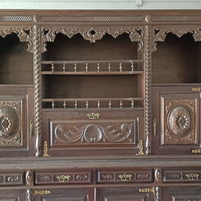 Sala de Jantar (Composta por 1 móvel de sala + 1 mesa de jantar extens