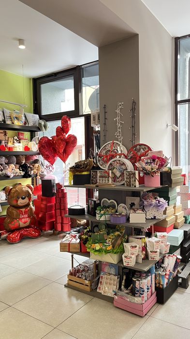 Продаж готового бізнесу — магазин подарунків та повітряних кульок