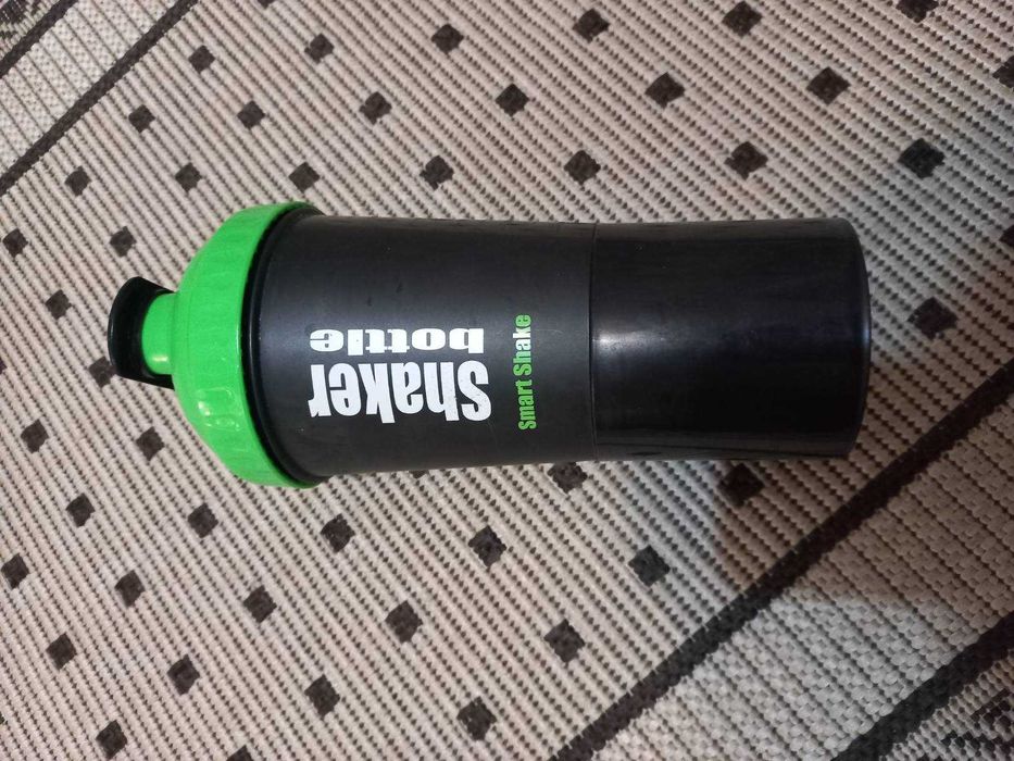 Шейкер для коктейля, протеина, спорта 600 мл