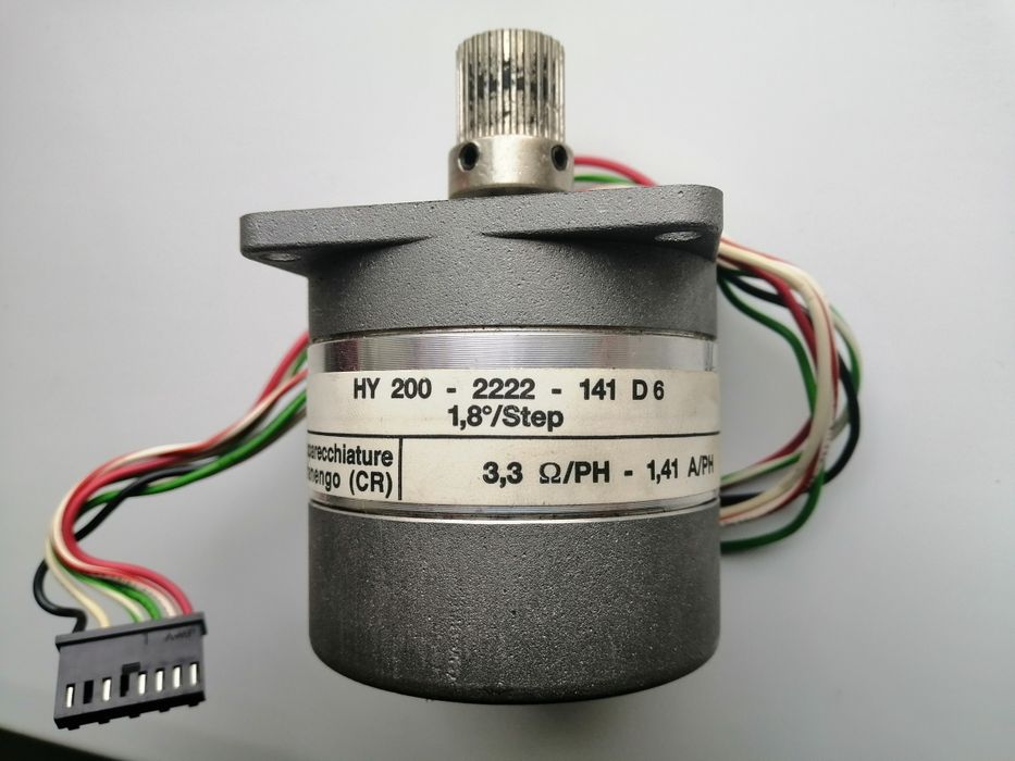 Электродвигатель шаговый HY 200