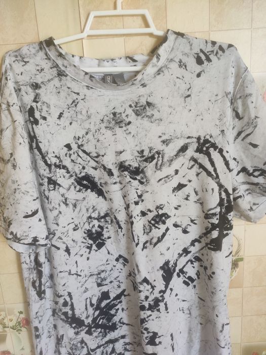 Стильная футболка