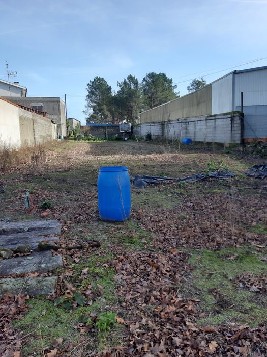 Vende-se terreno de 850 M Tamel São Veríssimo Marcelo