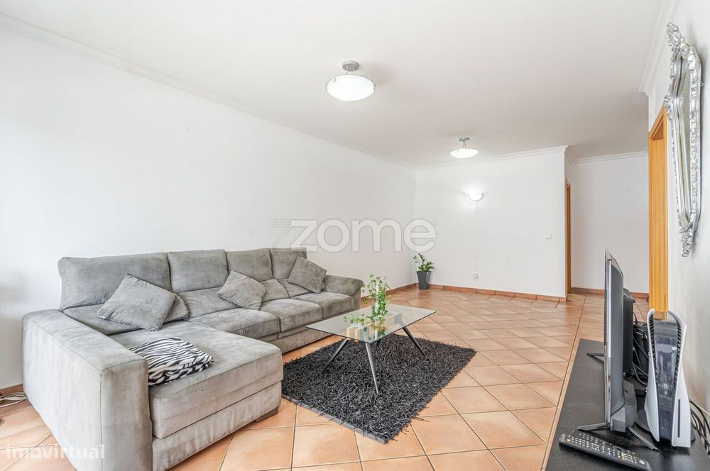 Moradia T3 Geminada Assomada