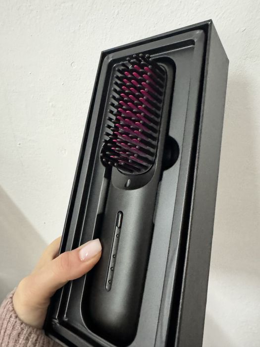 Elektryczna szczotka prostująca do włosów
