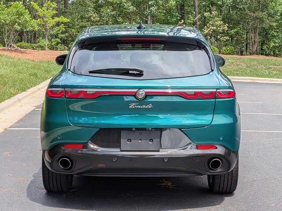 Alfa Romeo Tonale      2024