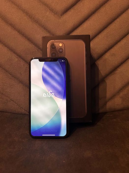 iPhone 11 Pro srebrny