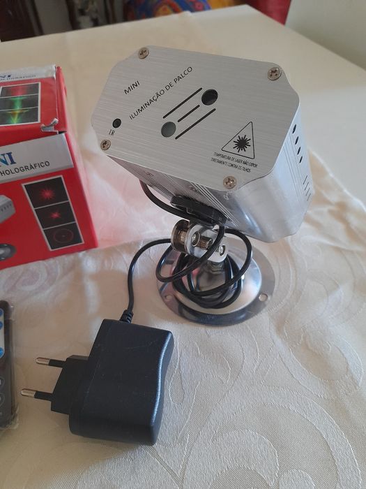 Mini laser holográfico