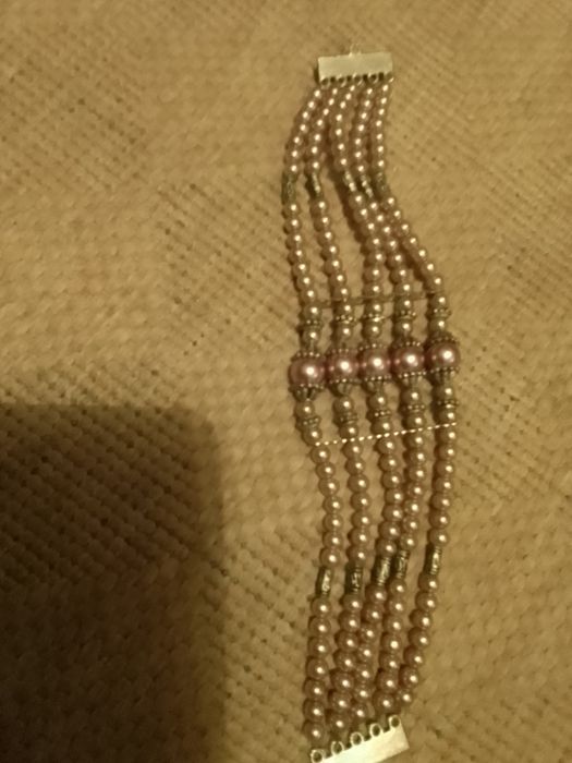 Colares e pulseira muito gira e baratas