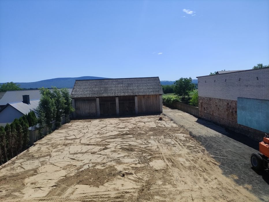 Usługi koparką - wykopy, fundamenty, niwelacje, rozbiórki - Kielce