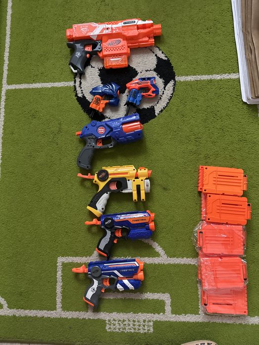 Pistolet Nerf maly, sredni, duzy, magazynki