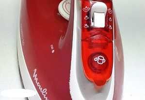 Ferro de engomar marca Moulinex