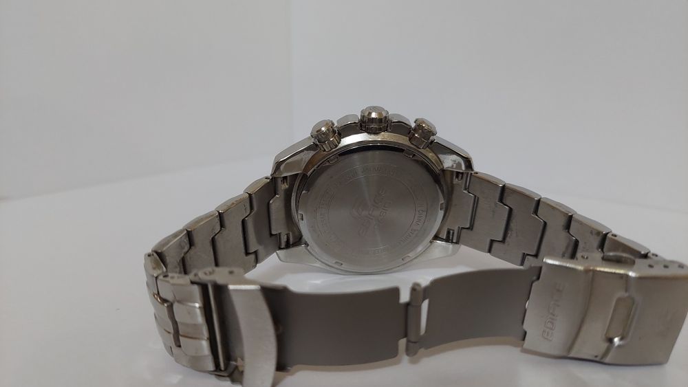 Casio Edifice часы