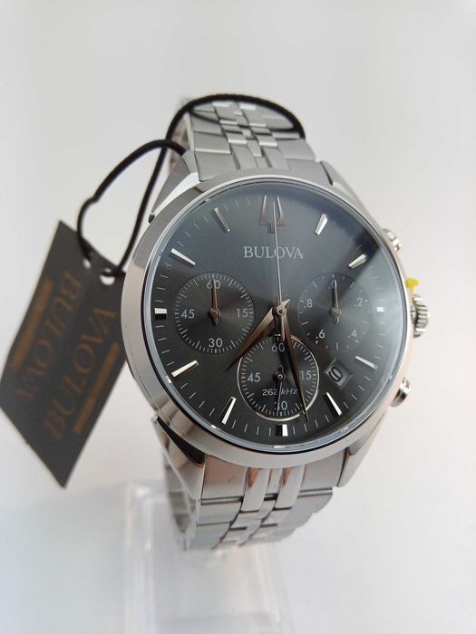 Часы Bulova 96B372 - одни из самых точных в мире с UHF 262 кГц, сапфир