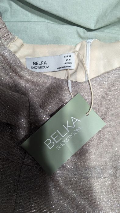 Вечірня сукня з блискітками