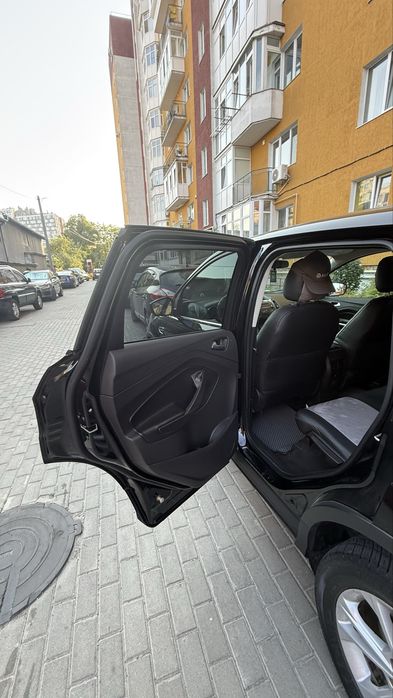 Ford escape 2017р.